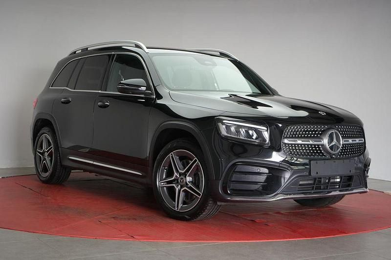 Kosmosblack Gebraucht 2024 Mercedes GLB220 AMG SUV | 45.490 € (Guter Preis) - Bild 1/4