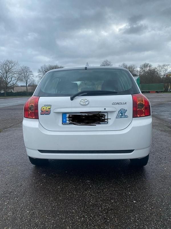 Gebraucht Toyota Corolla 110 PS (80 kW) 2005 Weiß Kleinwagen