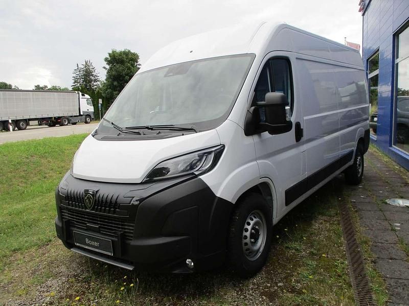 Weiss Neu 2025 Peugeot Boxer Van | 39.990 € (Teuer) - Bild 1/4