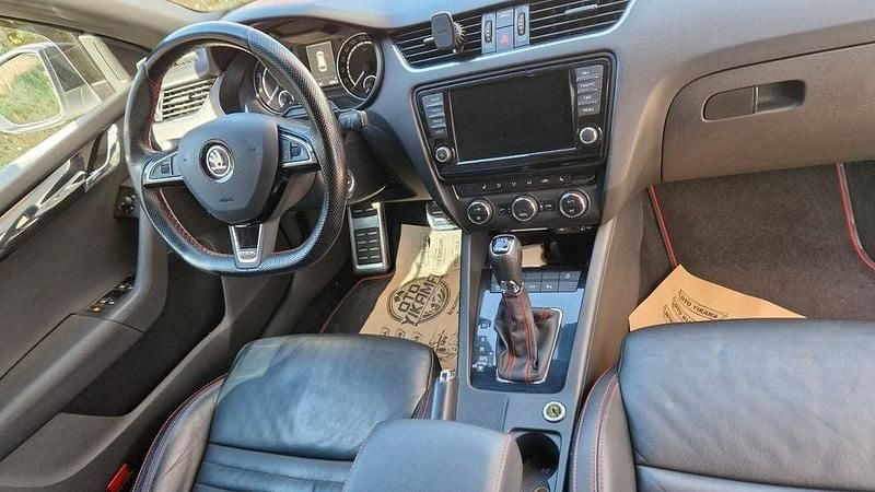 Gebraucht Skoda Octavia RS 230 PS (169 kW) 2016 Weiß Kleinwagen