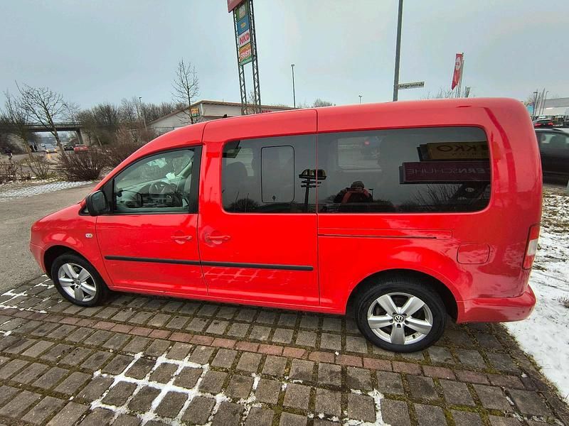 Rot Gebraucht 2009 VW Caddy Maxi Van / Kleinbus | 5.999 € (Fairer Preis) - Bild 1/4