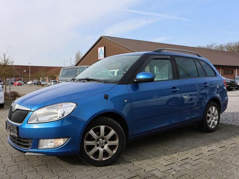 Gebraucht Skoda Fabia Ambition 86 PS (63 kW) 2014 Blau Kombi