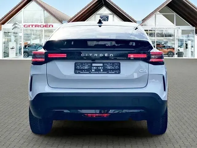 Neu Citroën C4 136 PS (100 kW) 2026 Weiß SUV