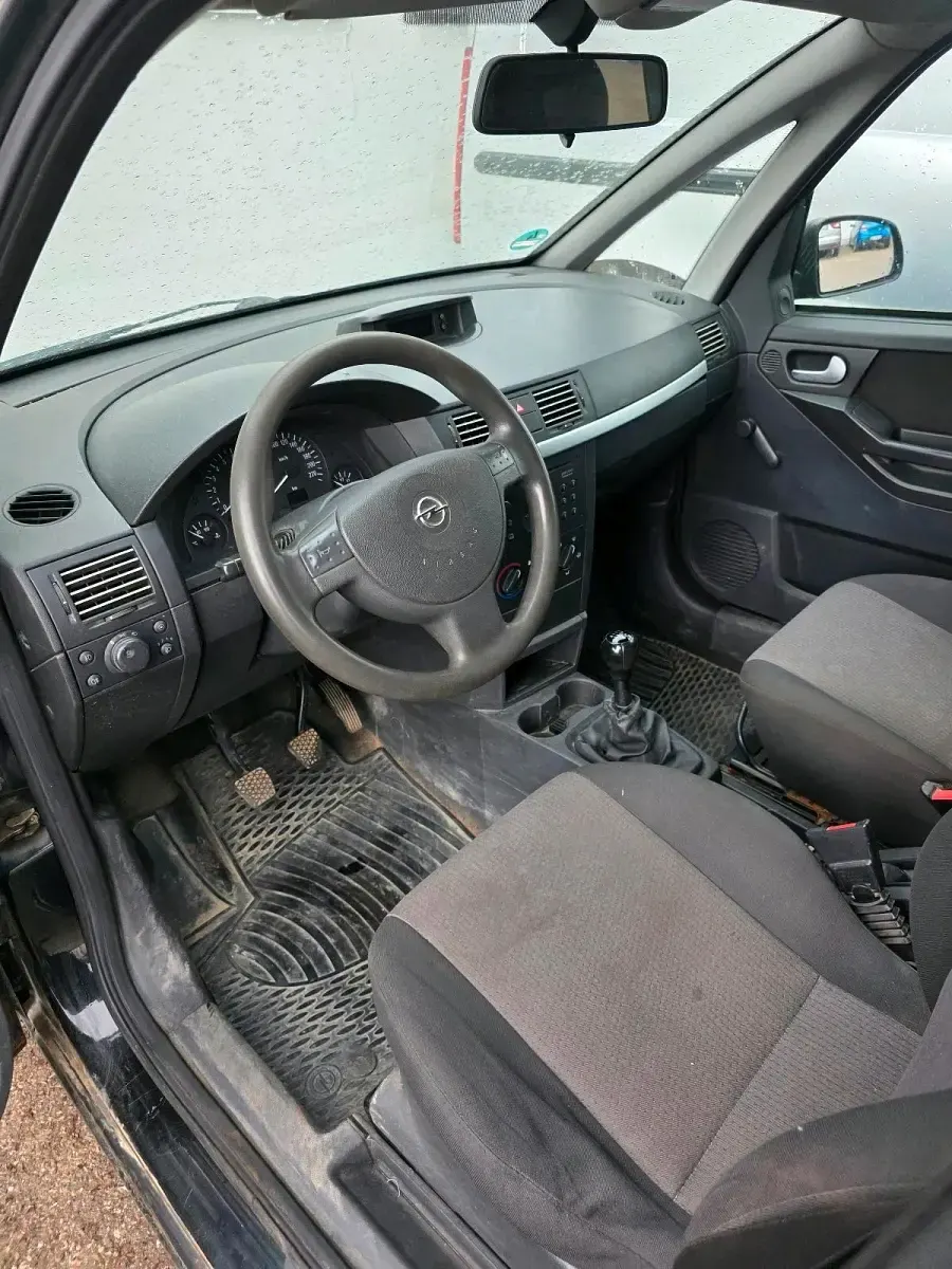 Gebraucht Opel Meriva 115 PS (84 kW) 2004 Schwarz Van / Kleinbus