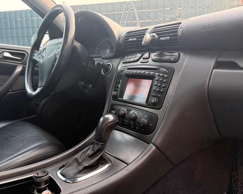 Gebraucht Mercedes C220 143 PS (105 kW) 2003 Silber Kombi