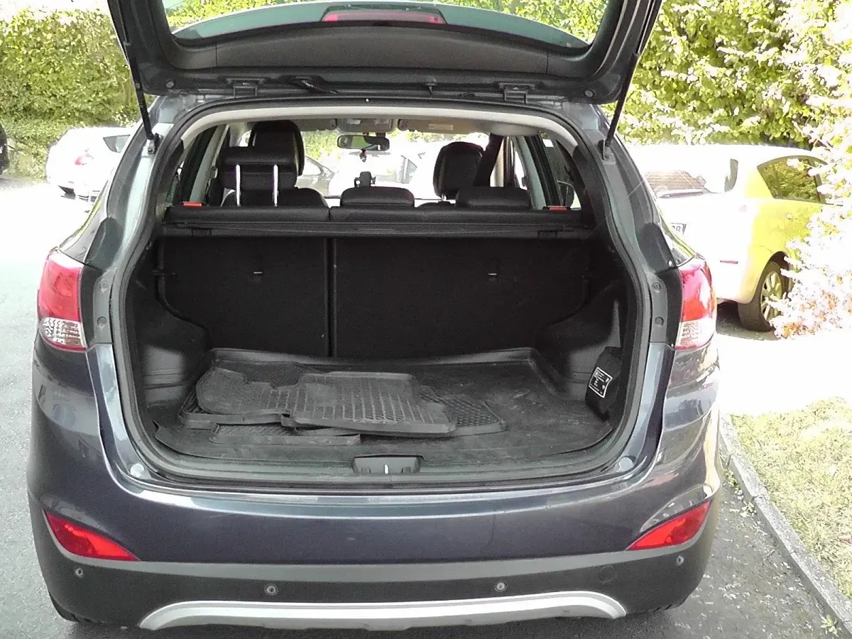 Gebraucht Hyundai ix35 163 PS (119 kW) 2011 Blau SUV