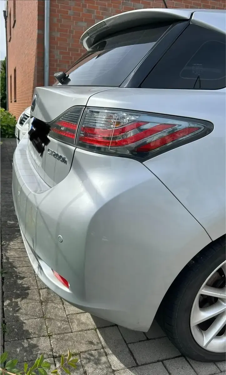 Second-hand Lexus CT200h 136 CP (100 kW) 2012 Argintiu Hatchback