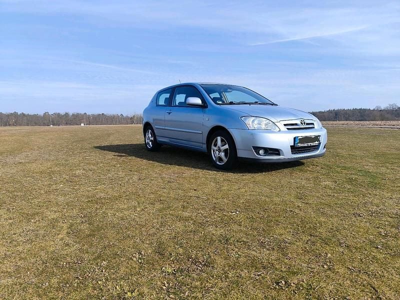 Blau Gebraucht 2005 Toyota Corolla Limousine | 2.400 € (Superpreis) - Bild 1/4