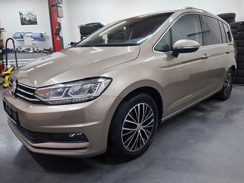 Gebraucht VW Touran Highline 150 PS (110 kW) 2017 Andere Van / Kleinbus