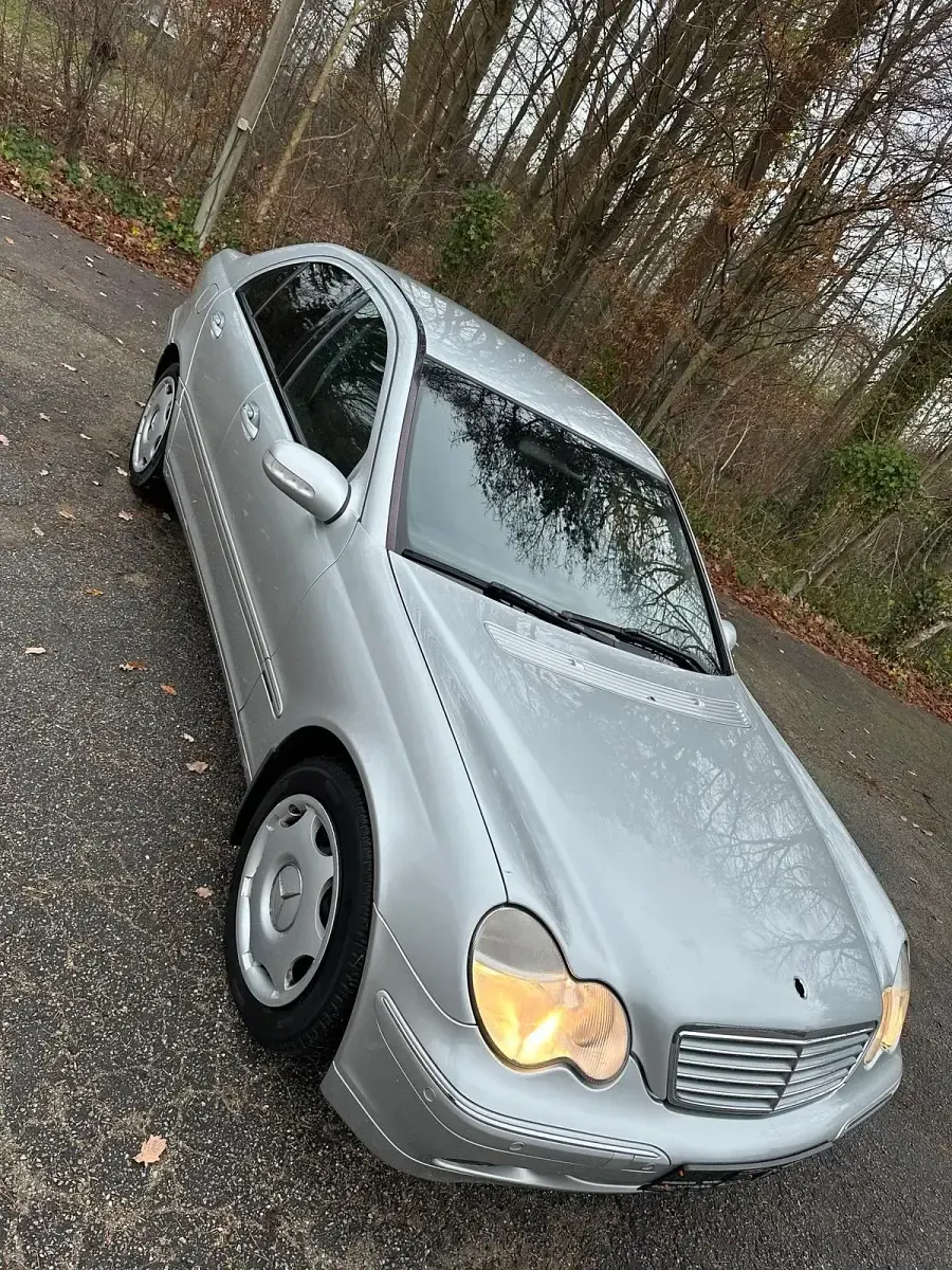 Gebraucht Mercedes C270 170 PS (125 kW) 2003 Grau Limousine