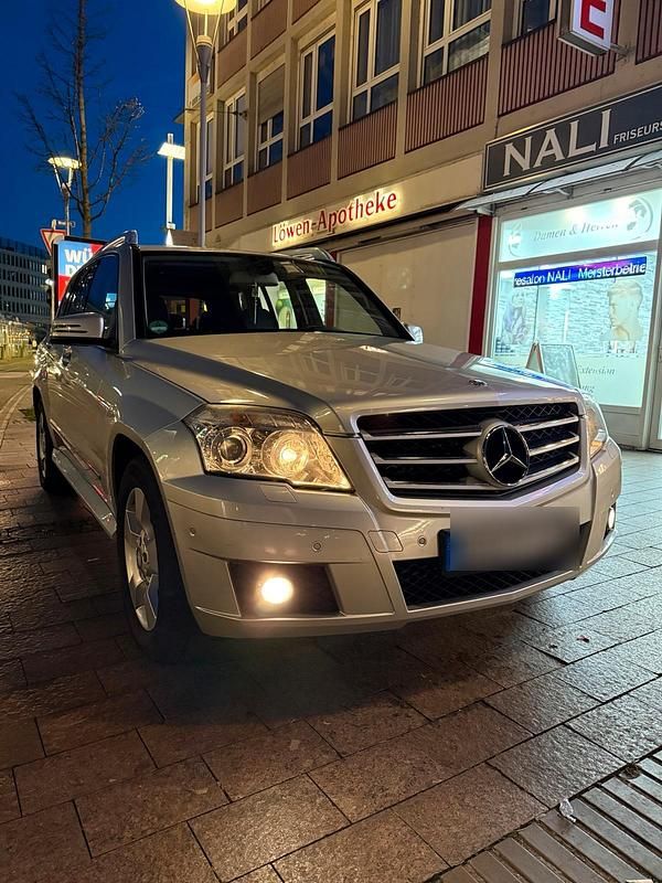 Silber Gebraucht 2009 Mercedes GLK320 SUV | 8.999 € (Fairer Preis) - Bild 1/4