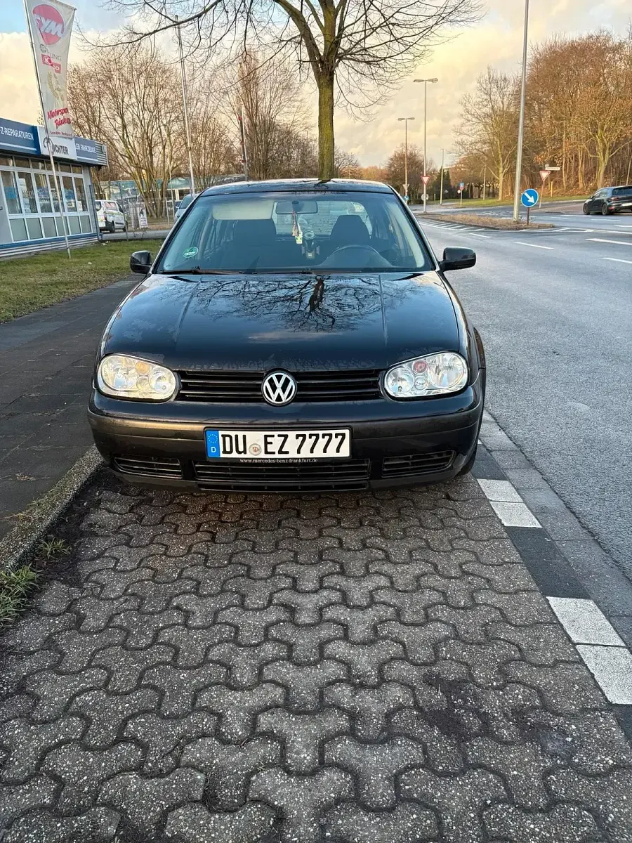 Gebraucht VW Golf IV 101 PS (74 kW) 2003 Schwarz Kleinwagen