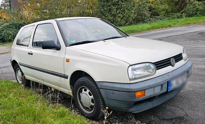 Weiß Gebraucht 1994 VW Golf III Limousine | 4.900 € - Bild 1/4