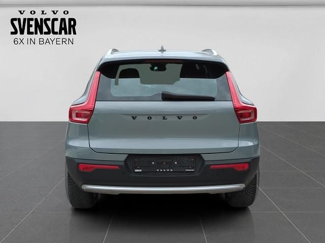 Gebraucht Volvo XC40 Core 163 PS (119 kW) 2024 Grau SUV