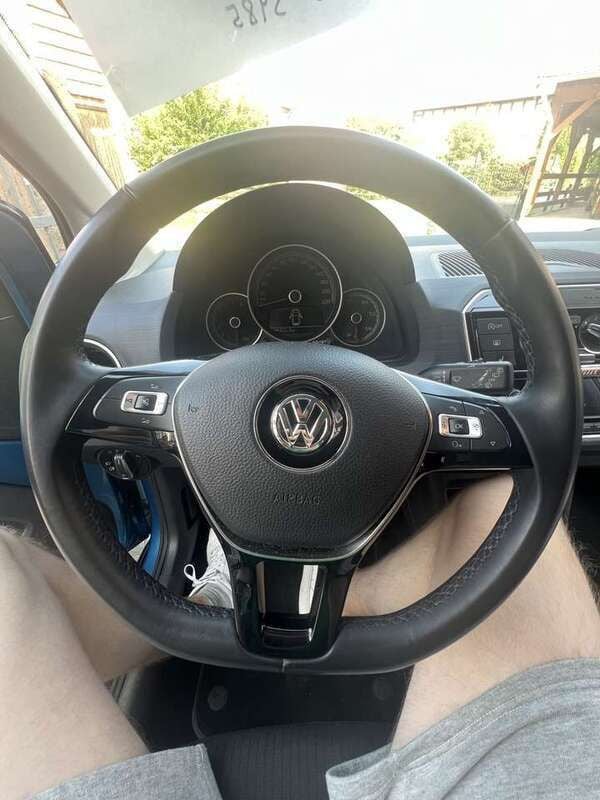 Blau Gebraucht 2017 VW up! Sound Kleinwagen | 11.000 € (Etwas zu teuer) - Bild 1/4