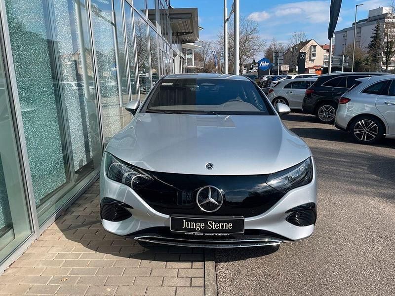 Gebraucht Mercedes EQE300 Advanced 180 kW (245 PS) 2025 Lack hightechsilber Limousine