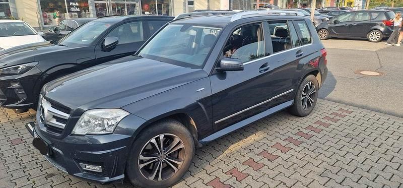 Grau Gebraucht 2010 Mercedes GLK250 SUV | 9.400 € (Guter Preis) - Bild 1/4