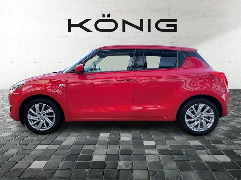 Gebraucht Suzuki Swift Comfort 83 PS (61 kW) 2023 Rot Kleinwagen