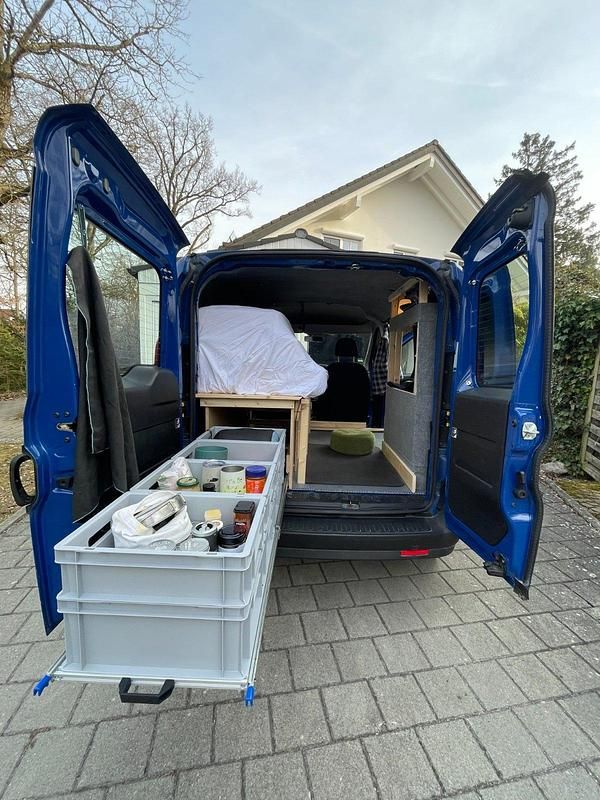 Gebraucht Fiat Doblò 95 PS (69 kW) 2017 Blau Van / Kleinbus