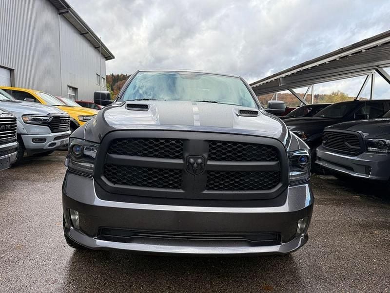 Gebraucht Dodge Ram 401 PS (294 kW) 2020 Grau Pickup