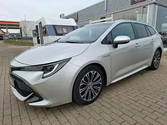 Gebraucht Toyota Corolla 122 PS (89 kW) 2019 Silber Kombi