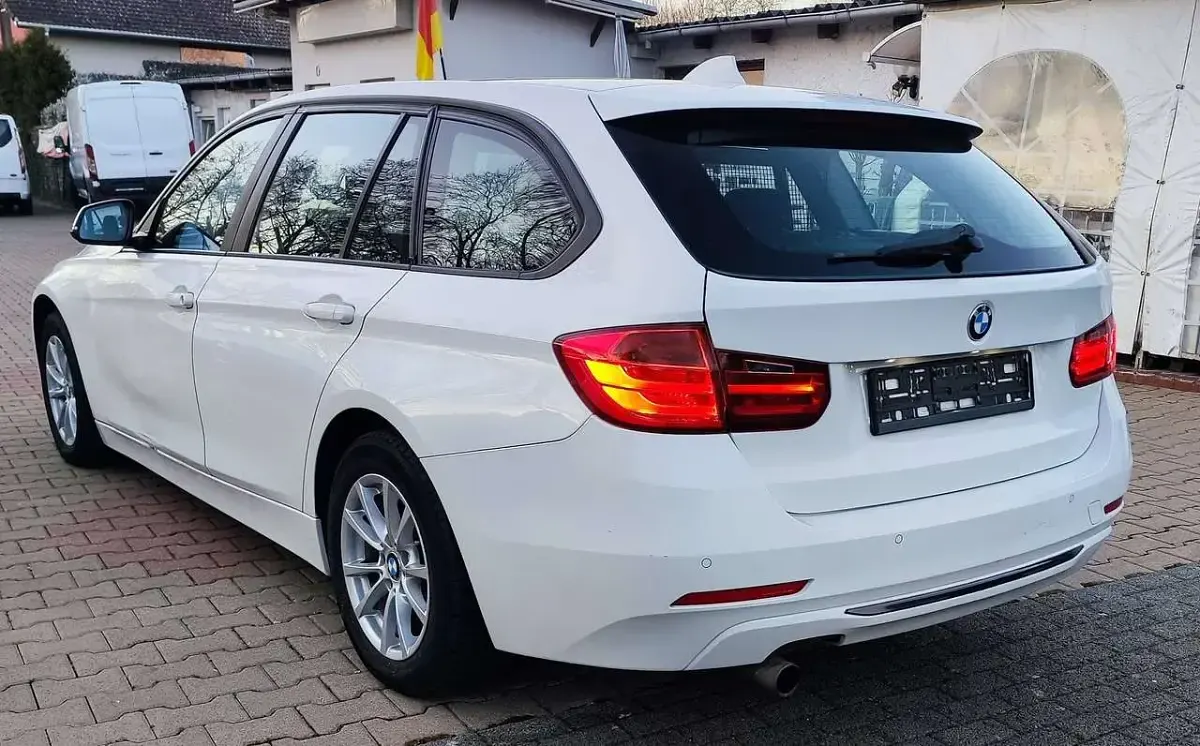 Gebraucht BMW 316 116 PS (85 kW) 2013 Alpinweiss 3 Kombi