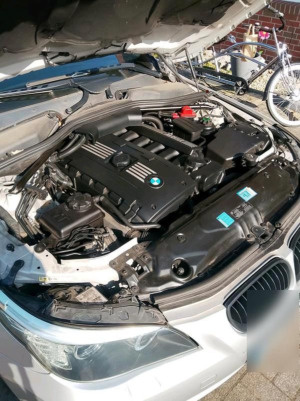 Gebraucht BMW 520 170 PS (125 kW) 2007 Silber Limousine