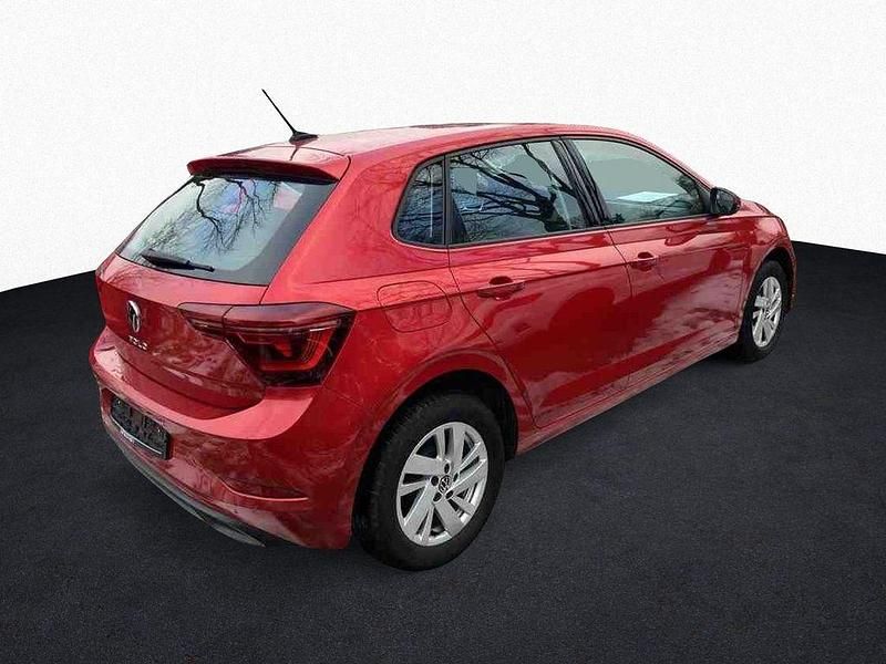 Gebraucht VW Polo Style 95 PS (69 kW) 2022 Kings red metallic Kleinwagen