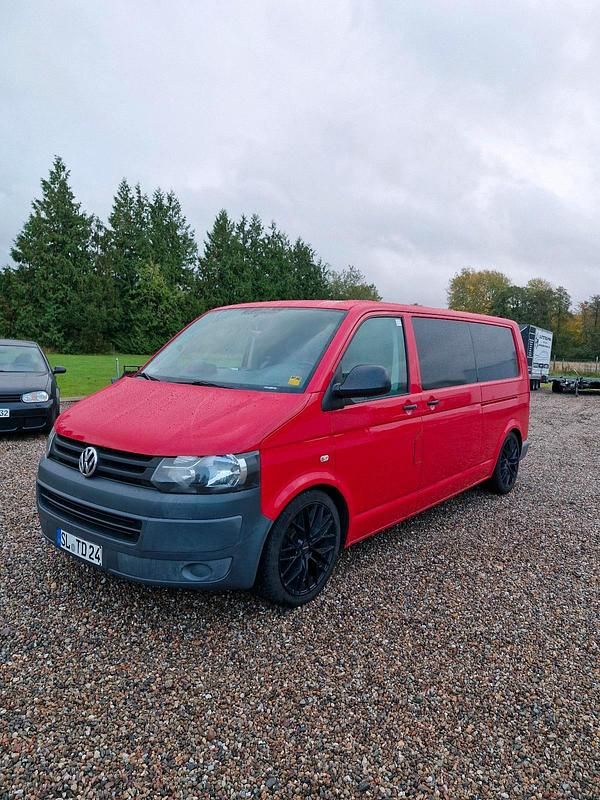 Rot Gebraucht 2010 VW T5 Van | 12.500 € - Bild 1/4