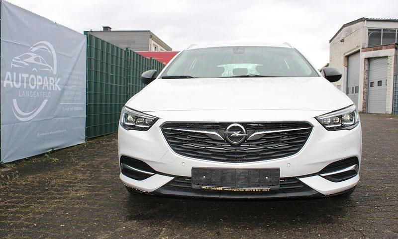 Gebraucht Opel Insignia Innovation 165 PS (121 kW) 2018 Weiß Kombi