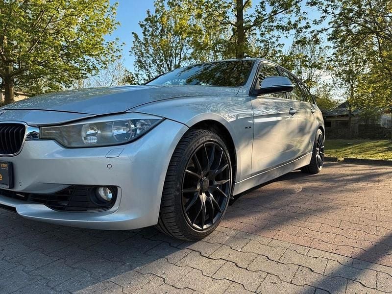 Second-hand BMW 320 Efficient Dynamics 163 CP (119 kW) 2014 Argintiu Break