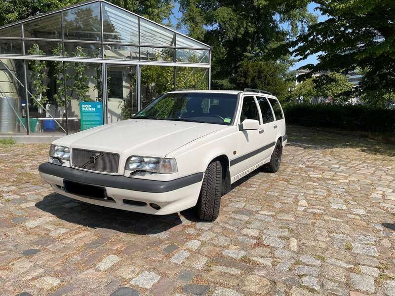 Weiß Gebraucht 1996 Volvo 850 Kombi | 9.500 € - Bild 1/4