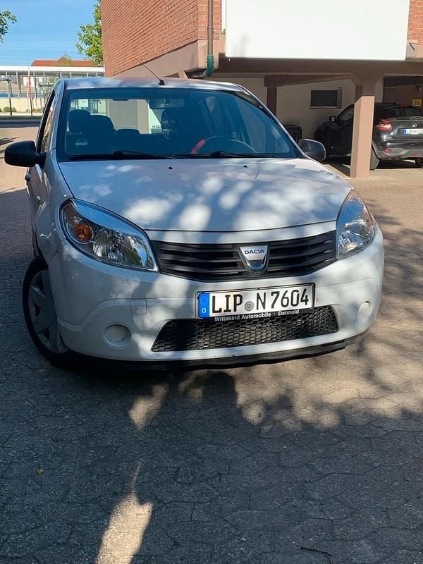 Second-hand Dacia Sandero 75 CP (55 kW) 2009 Alb Hatchback