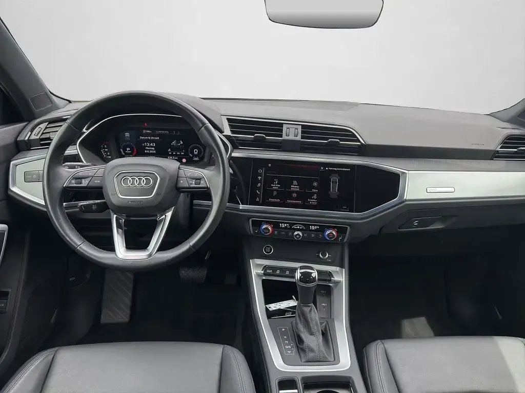 Gebraucht Audi Q3 Ambiente 150 PS (110 kW) 2022 Mythosschwarz metallic SUV