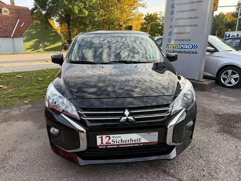 Gebraucht Mitsubishi Space Star Select 71 PS (52 kW) 2023 Magicschwarz (p) metallic Limousine