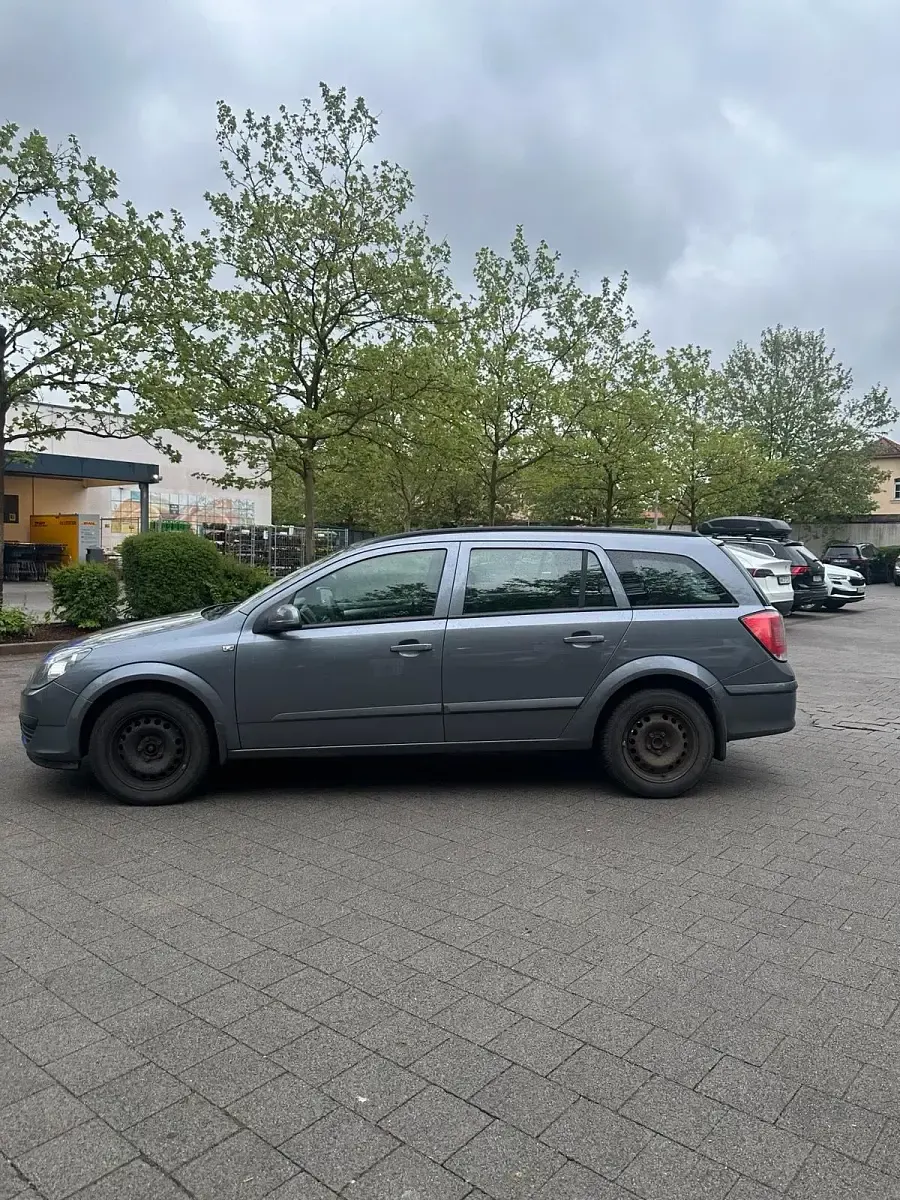Brugt Opel Astra 105 HK (77 kW) 2006 Sølv Stationcar