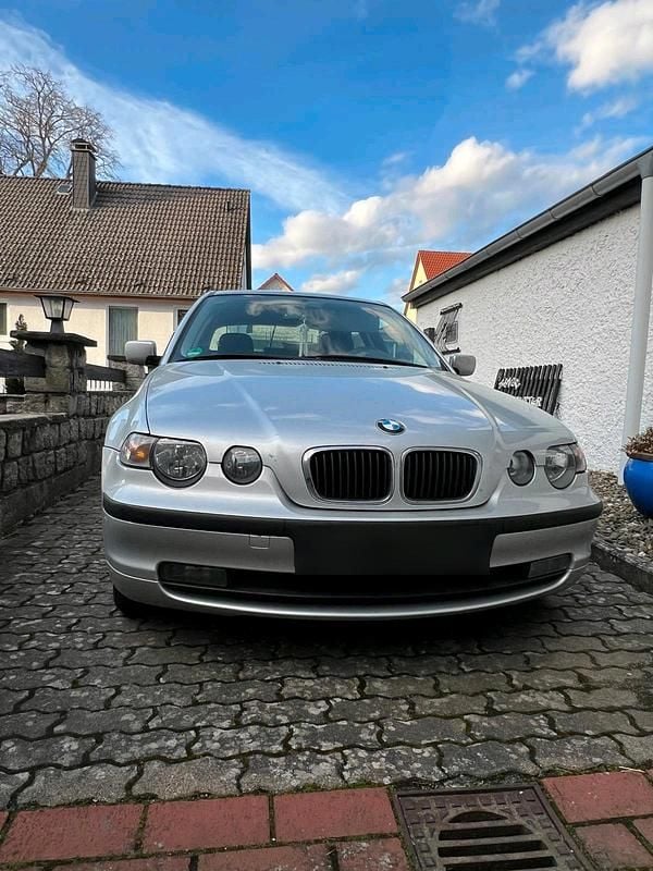 Gebraucht BMW 316 Compact 115 PS (84 kW) 2005 Silber Kleinwagen