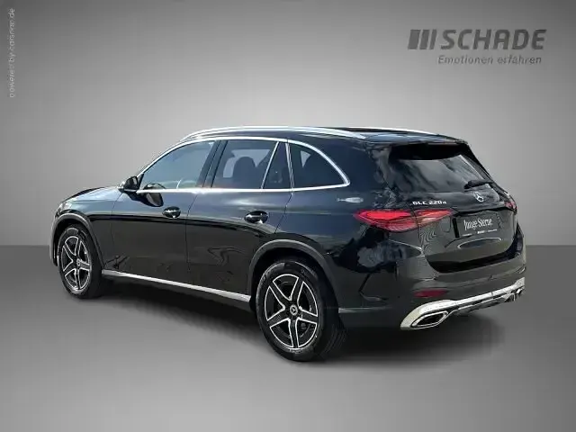 Gebraucht Mercedes GLC220 AMG line 205 PS (150 kW) 2025 Metalliclack obsidianschwarz SUV