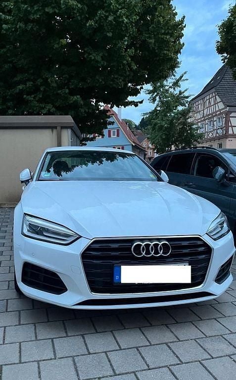 Weiß Gebraucht 2018 Audi A5 Sportback Limousine | 22.999 € (Guter Preis) - Bild 1/4