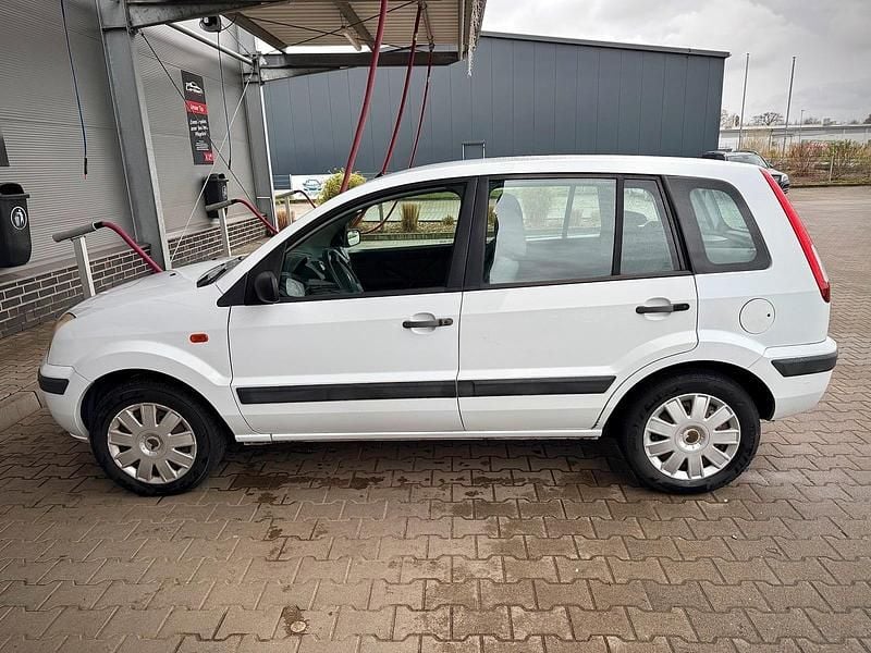 Gebraucht Ford Fusion Ambiente 80 PS (58 kW) 2008 Weiß Kleinwagen