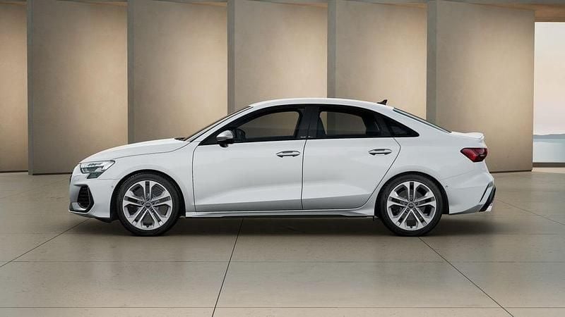 Gebraucht Audi S3 Advanced 333 PS (244 kW) 2025 Weiß Limousine