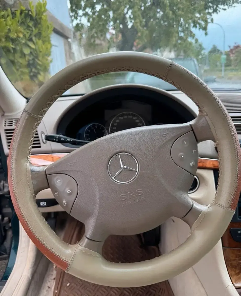 Gebraucht Mercedes E220 150 PS (110 kW) 2003 Grün Kombi