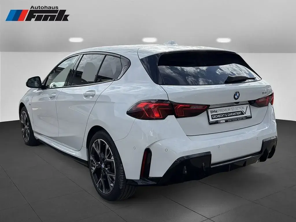 Gebraucht BMW 120 170 PS (125 kW) 2025 Alpinweiss iii Kleinwagen