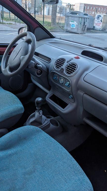 Gebraucht Renault Twingo 58 PS (42 kW) 2004 Rot Kleinwagen