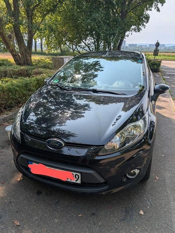 Schwarz Gebraucht 2012 Ford Fiesta Trend Kleinwagen | 3.250 € (Guter Preis) - Bild 1/4