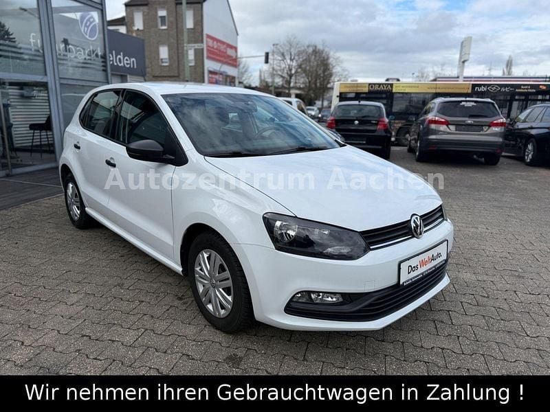 Gebraucht VW Polo Trendline 60 PS (44 kW) 2017 Weiß Kleinwagen