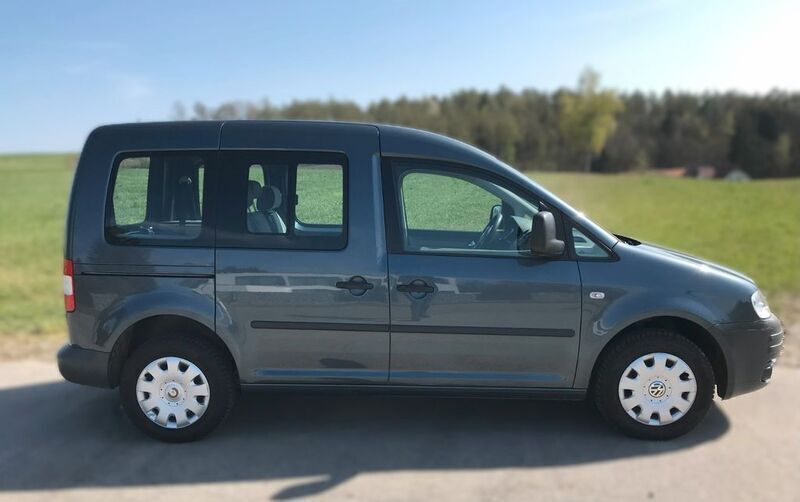 Grau Gebraucht 2009 VW Caddy Life Van / Kleinbus | 7.250 € (Etwas zu teuer) - Bild 1/4