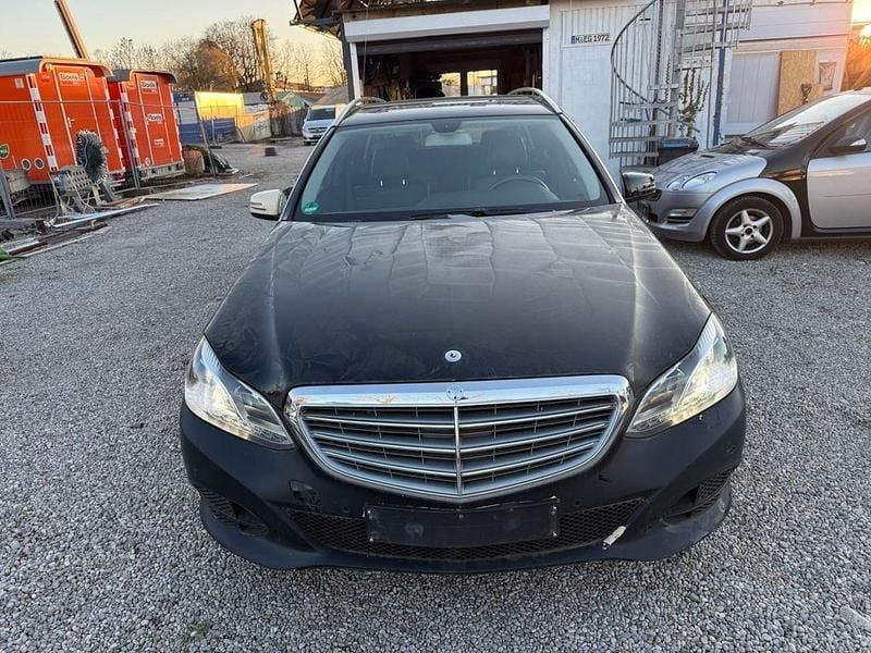 Gebraucht Mercedes E200 136 PS (100 kW) 2016 Schwarz Kombi