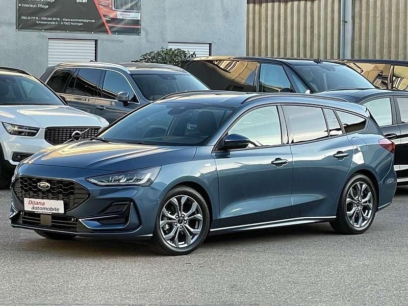 Chromeblue / st.x Gebraucht 2024 Ford Focus ST-Line X Kombi | 22.997 € (Superpreis) - Bild 1/4
