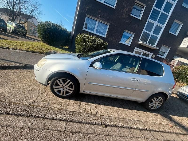 Gebraucht VW Golf IV 75 PS (55 kW) 2006 Silber Kleinwagen
